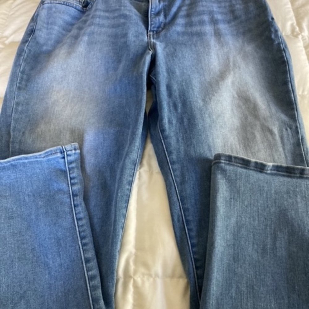 Levi's 512 Skinny Jeans